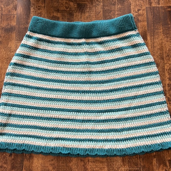 WILD FABLE 2 Pc. Striped Skirt & Crop Top Set Size Small - Picture 10 of 13